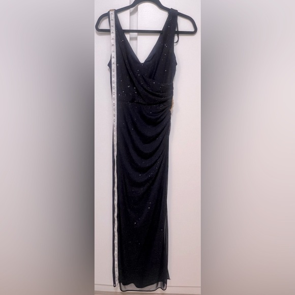 Besty & Adam Dress size 4 Full Length Ink/Navy Blue w/subtle gold accent. - Picture 9 of 11